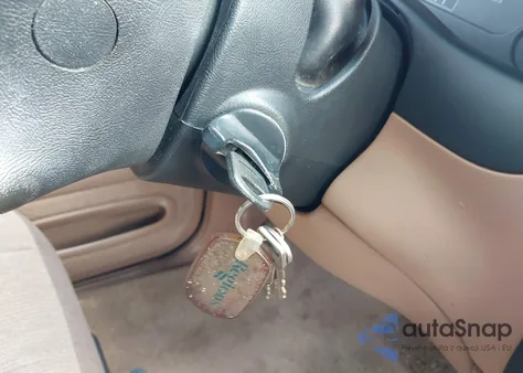 1996 Ford Explorer z USA, uszkodzony, nr VIN 1FMCU22X3TUB43377